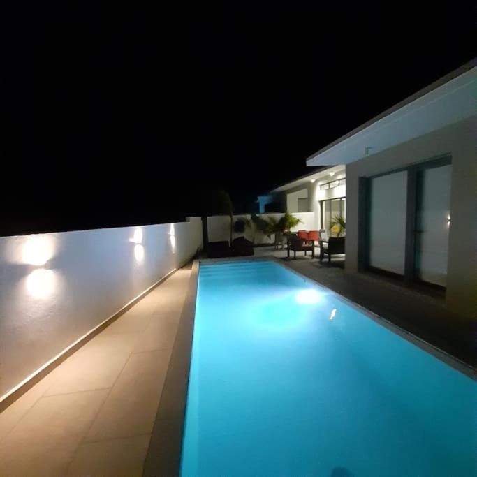 Palm Villas แซนต์-อาน ภายนอก รูปภาพ